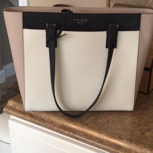 Kate spade hand bag